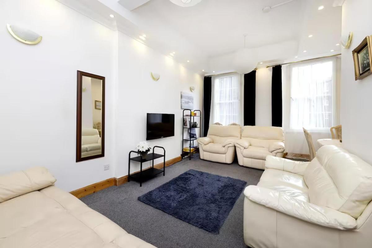 Joivy 3 Bed Flat In Old Town, Close To Grassmarket EDI Exteriér fotografie